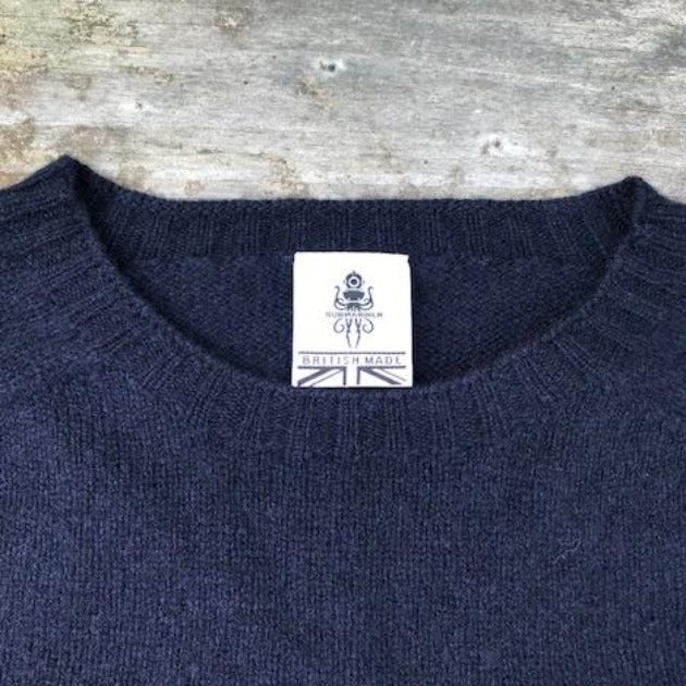 Beaufort Navy Sweater detail - Men's Clothes